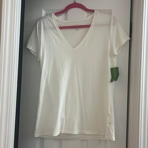 Lilly Pulitzer white short sleeve tee. Size large. NWT!